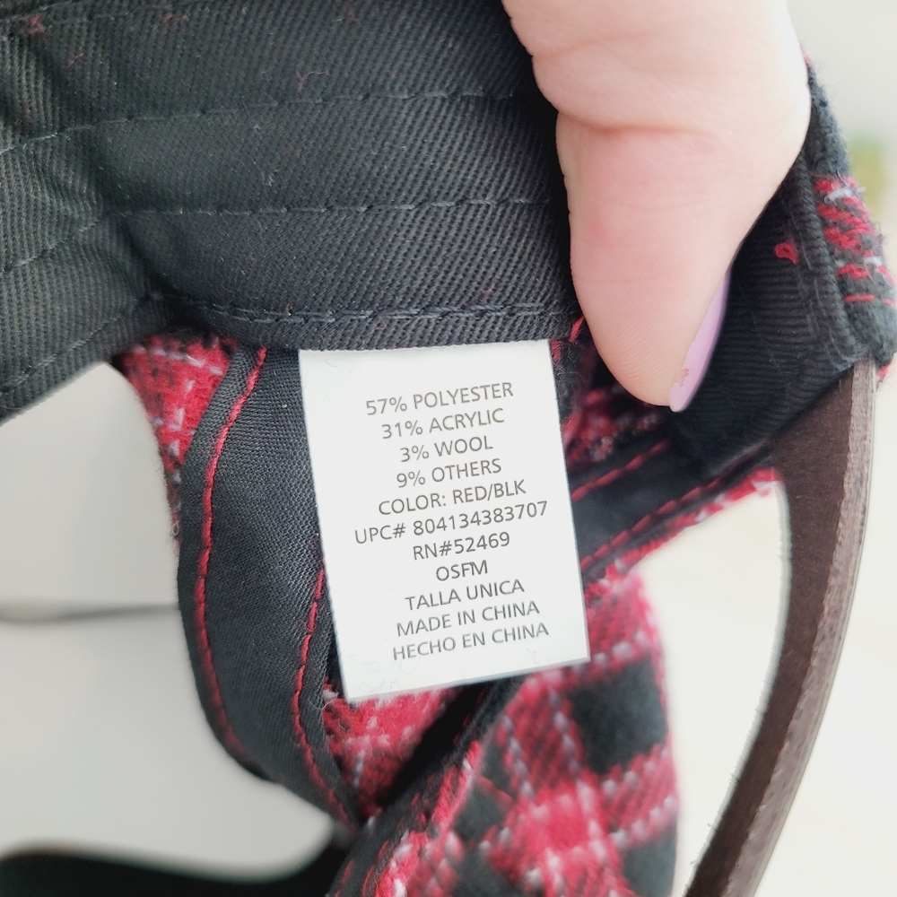 💕 NWT Time and Tru Red Black Mini Check Cap - Picture 12 of 15
